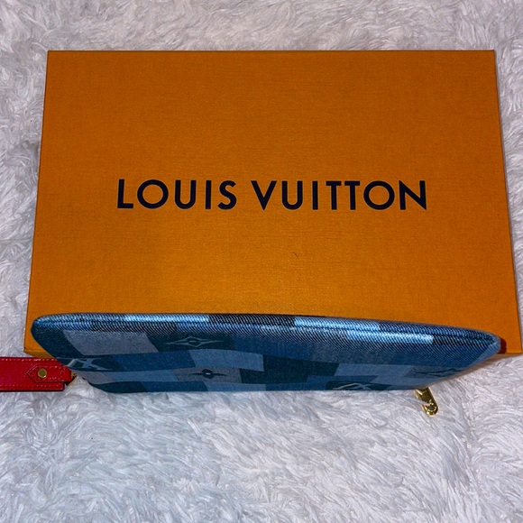 New Louis Vuitton Damier Denim Rouge City Monogram Patchwork City Pouch Wristlet - Picture 11 of 17